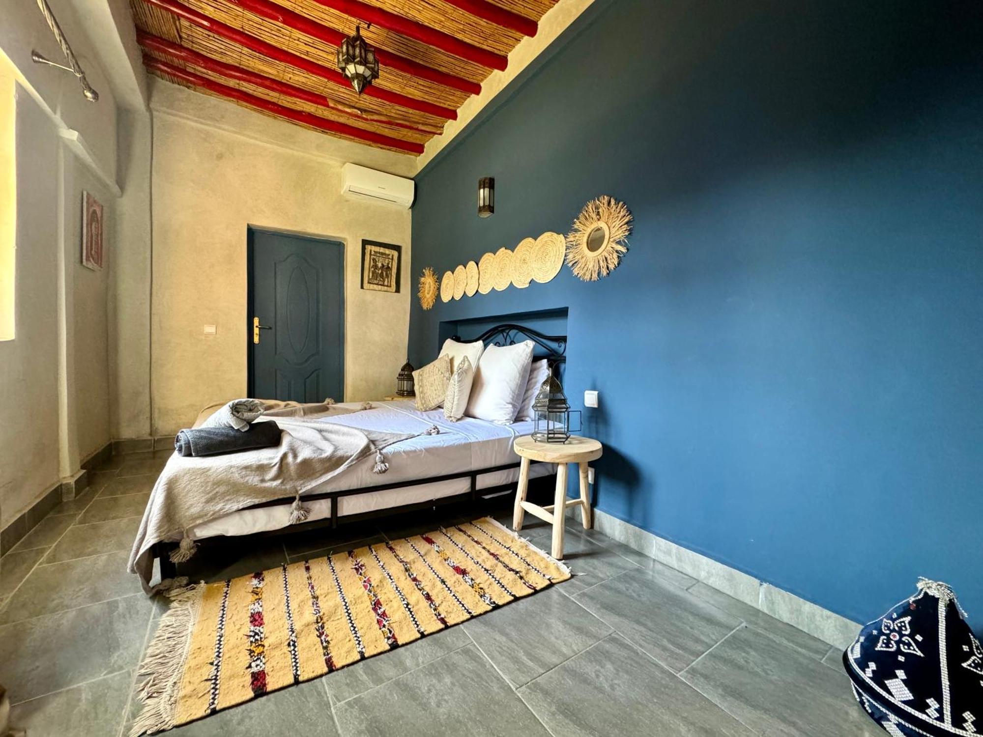 Hotel Jenny Lynn Tazrou Esterno foto
